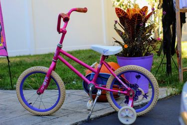Junior Girls Barbie Bicycle New Condition