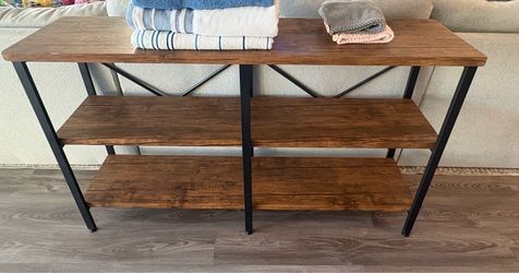 Accent table