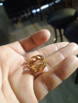 Ring pinky