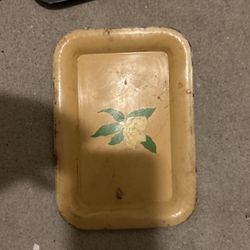 Trays. Vintage Victorian Servre Trays 