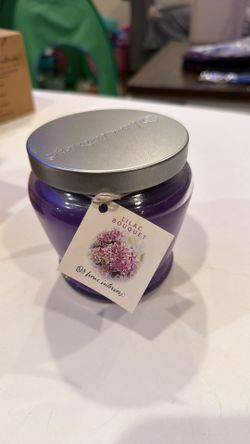 Home Interiors Lilac Souquet candle new