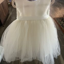 18M Ivory DAVID'S BRIDAL  Flower Girl Dress with Tulle and Ribbon Waist 