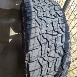 6 Inch Lift Kit And 4 37 Oncj Tires Very Low Milage