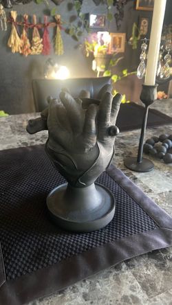 Gothic/Halloween Resin Heart Vase
