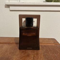 Burberry Hero Eau De Parfum 3.3 Oz