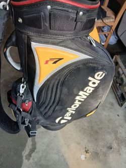 TAYLORMADE R7 GOLF BAG