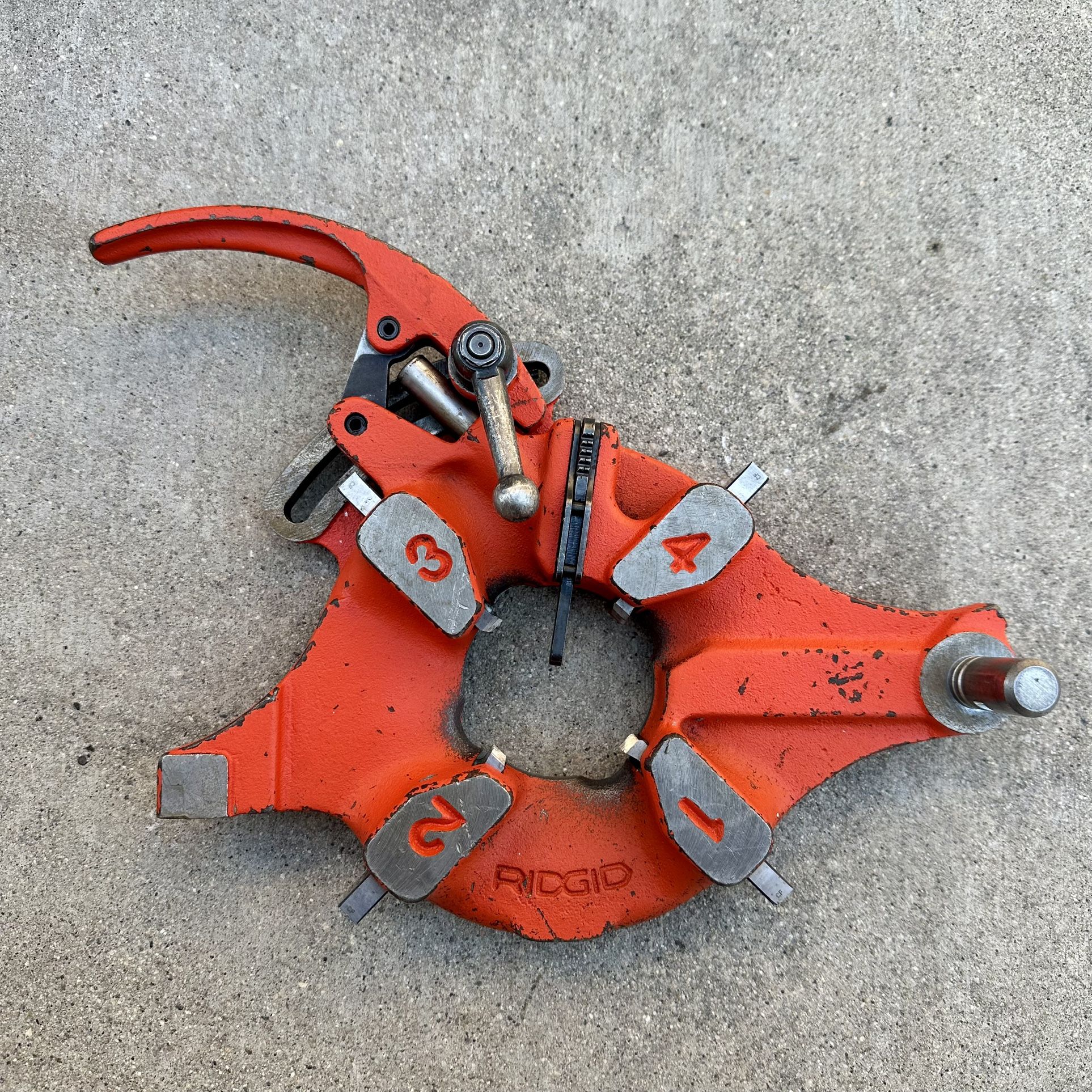 RIDGID 26132 711 1/8" to 2" Pipe Threader Die Head 1224 Threading Machine