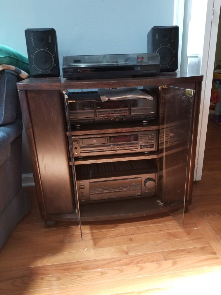 Kenwood Stereo system with cabinet