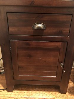 Night stand
