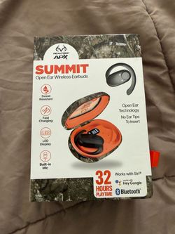 Summit earbuds