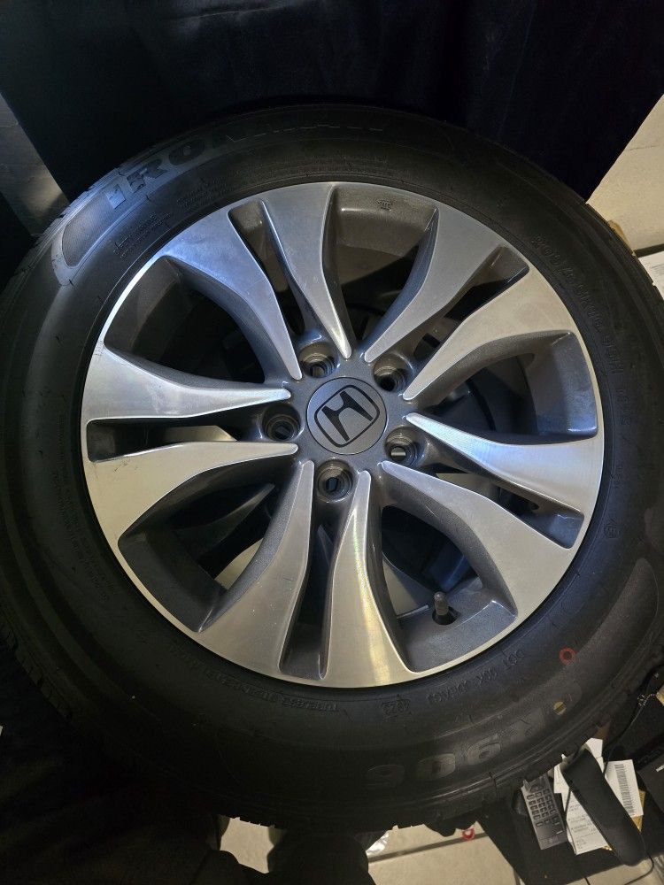 2015 Honda Accord Stock Rims & Tires 