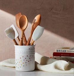 LE CREUSET - LÓVEn Collection Utensil Crock $30