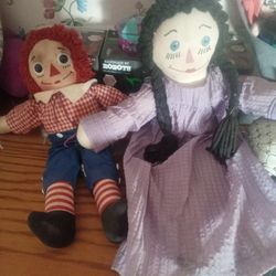 Antique Raggedy Anne And Andy Possibly A Little Haunted