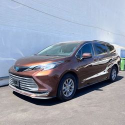 2021 Toyota Sienna