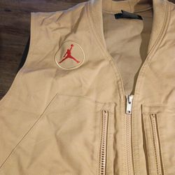 TRAVIS SCOTT "CACTUS" JACKET X JORDAN UTILITY  VEST