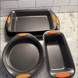 Rachael Ray Nonstick Bakeware Set - 4 Pieces