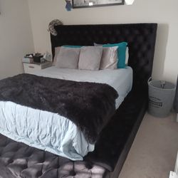 Queen Size Bed With Side Storage Black Velvet.