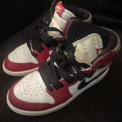 Retro Jordan 1s OG high Chicagos kids