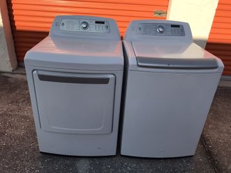 Kenmore washer and dryer electric set