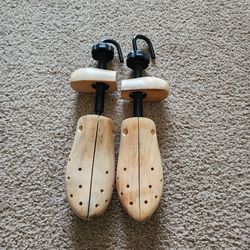 Pair of size 8-10 Shoe stretchers. View photos.