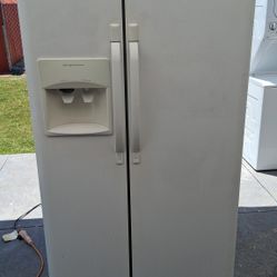Refrigerador 36"×70" Work Perfect Make Ice And Water