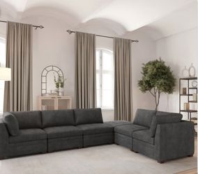 Thomasville Tisdale Modular 6 Piece Sectional with Storage Ottoman
$1199.99