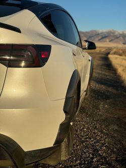 Tesla Model Y Fender Flares