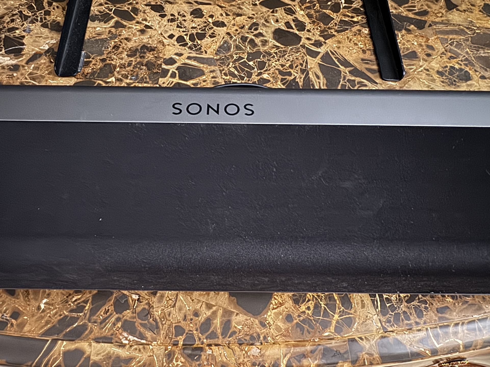 Sonos Playbar TV Soundbar/ Wireless Streaming TV & Music Speaker.