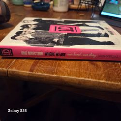 Libro oficial de la banda one direccion
