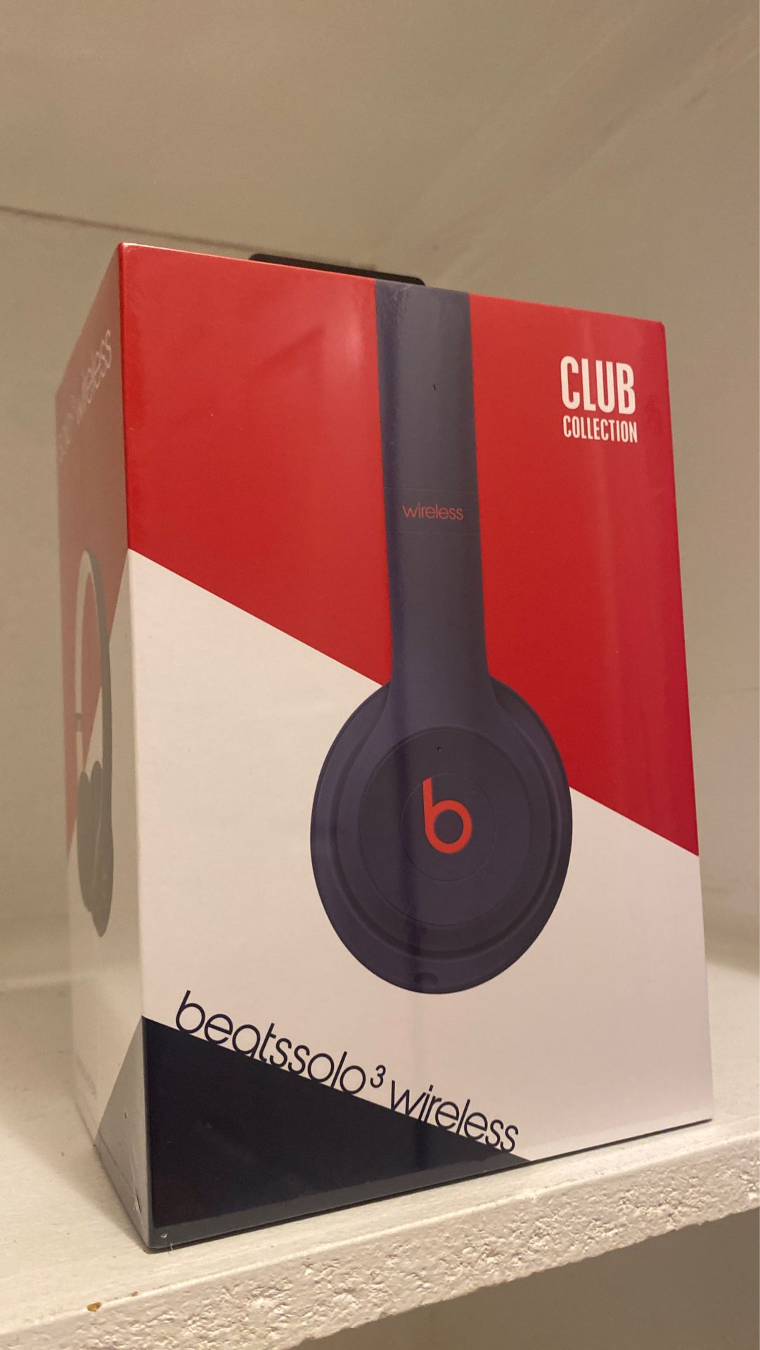 BRAND NEW BeatsSolo 3 Wireless Club Collection