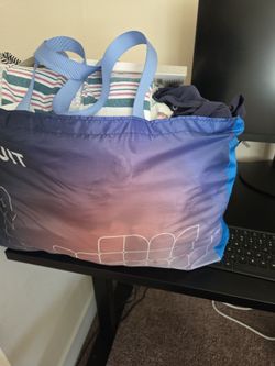 Donating new born clothes (sizes 0 to 6months)