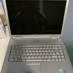 Dell Inspiron 1520 (for Parts) 