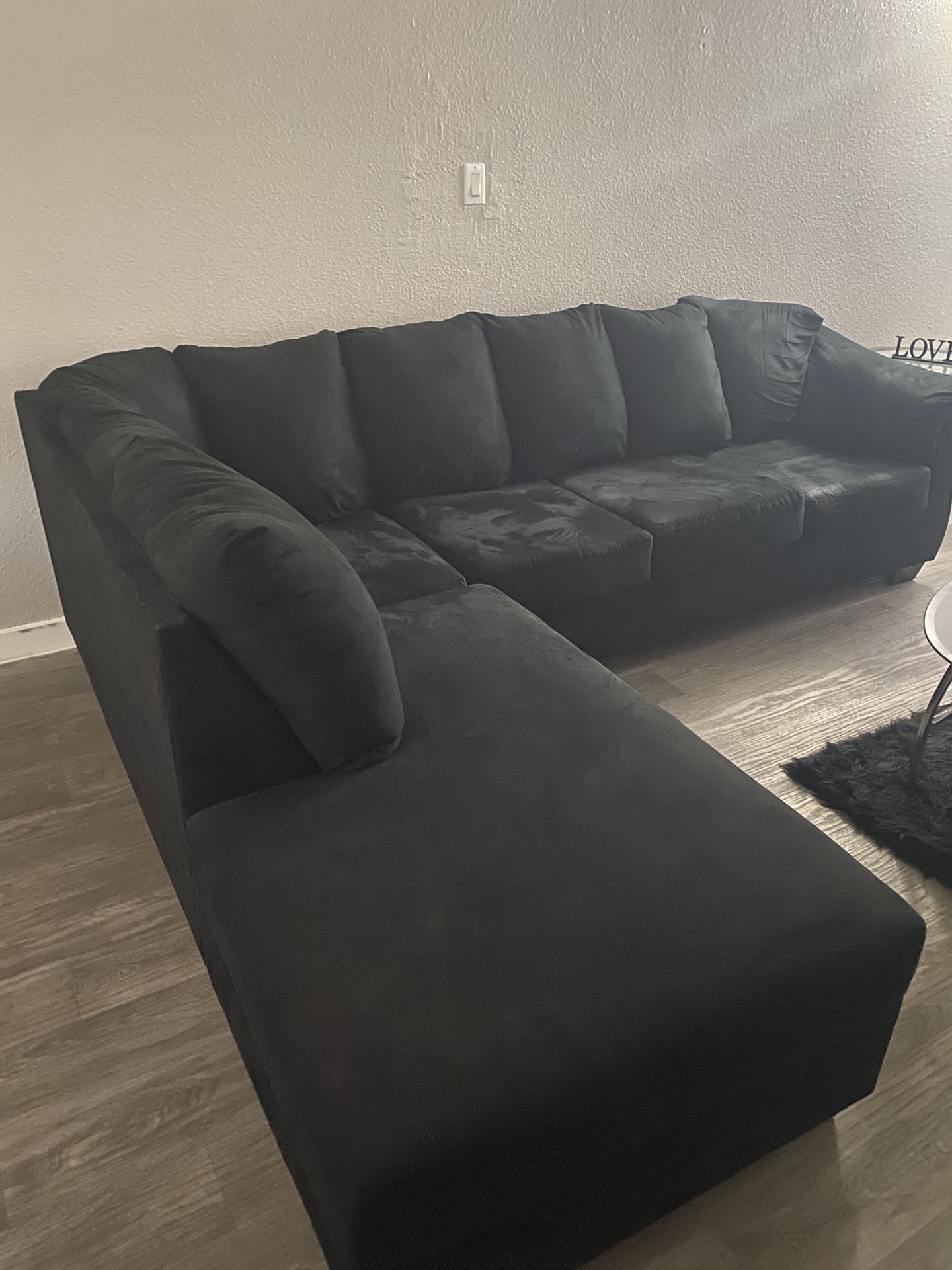SECTIONAL COUCH FOR SALE $250