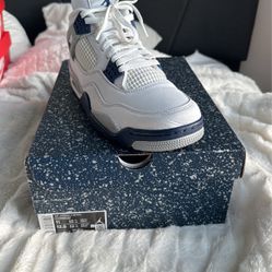 Air Jordan 4 Retro “Midnight Navy” 