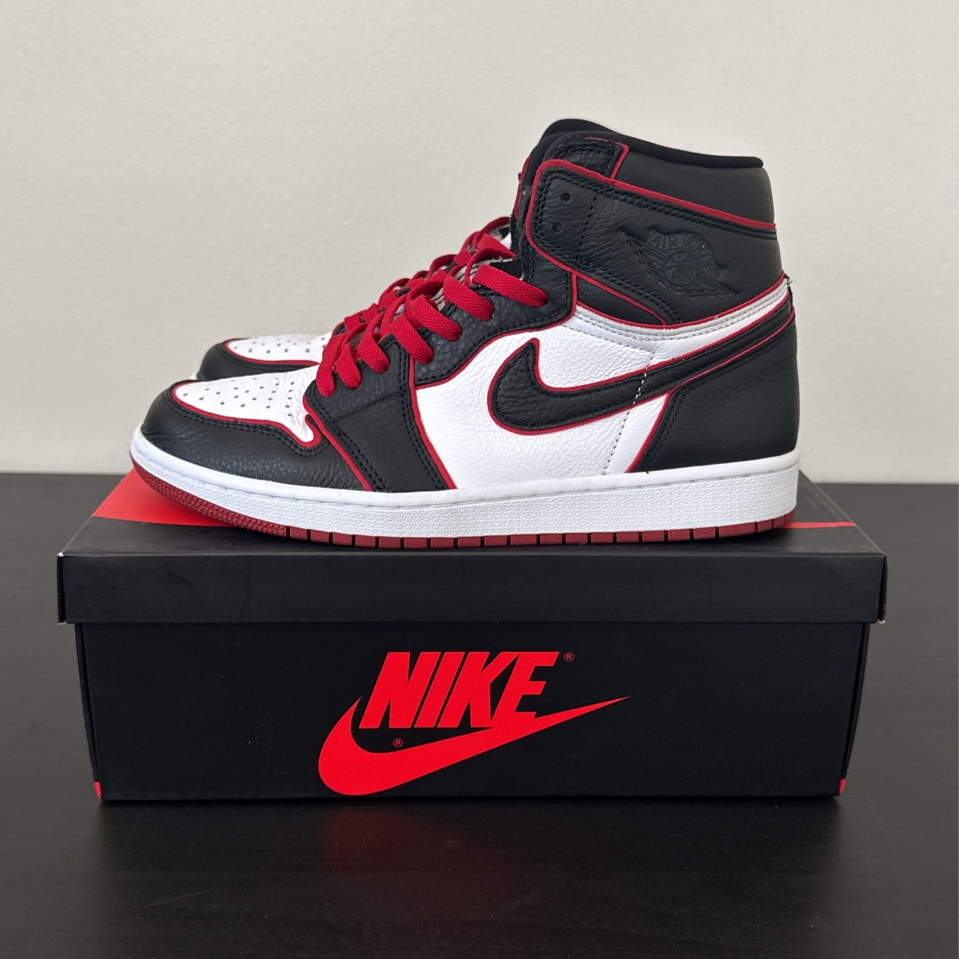 Size 9.5 Air Jordan 1 Retro High OG - ‘Bloodline’