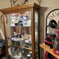 Wood And Glass Curio Cabinet 