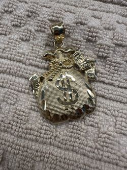 10k Gold Pendant