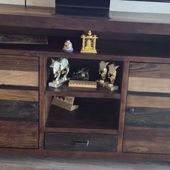 Elegant Wooden TV Table Is On Sale