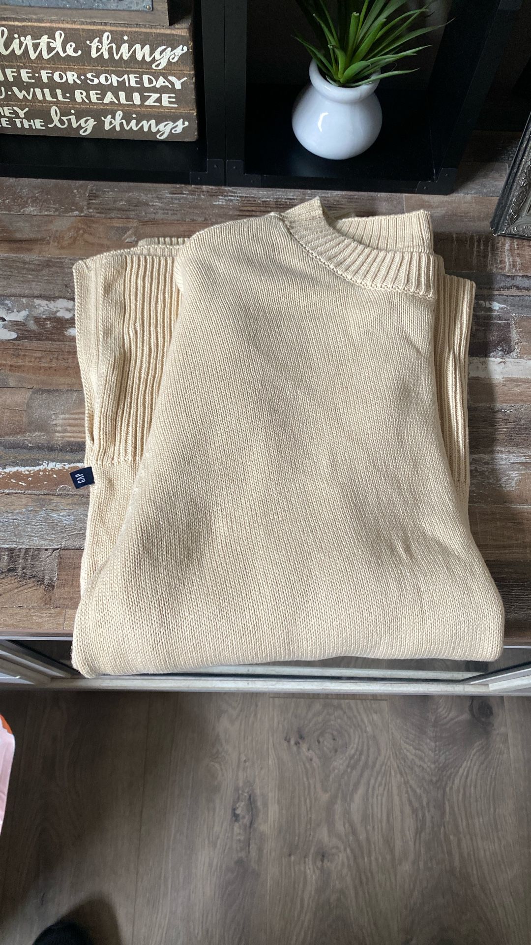 Women’s Sweater
