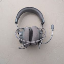 Headphones 