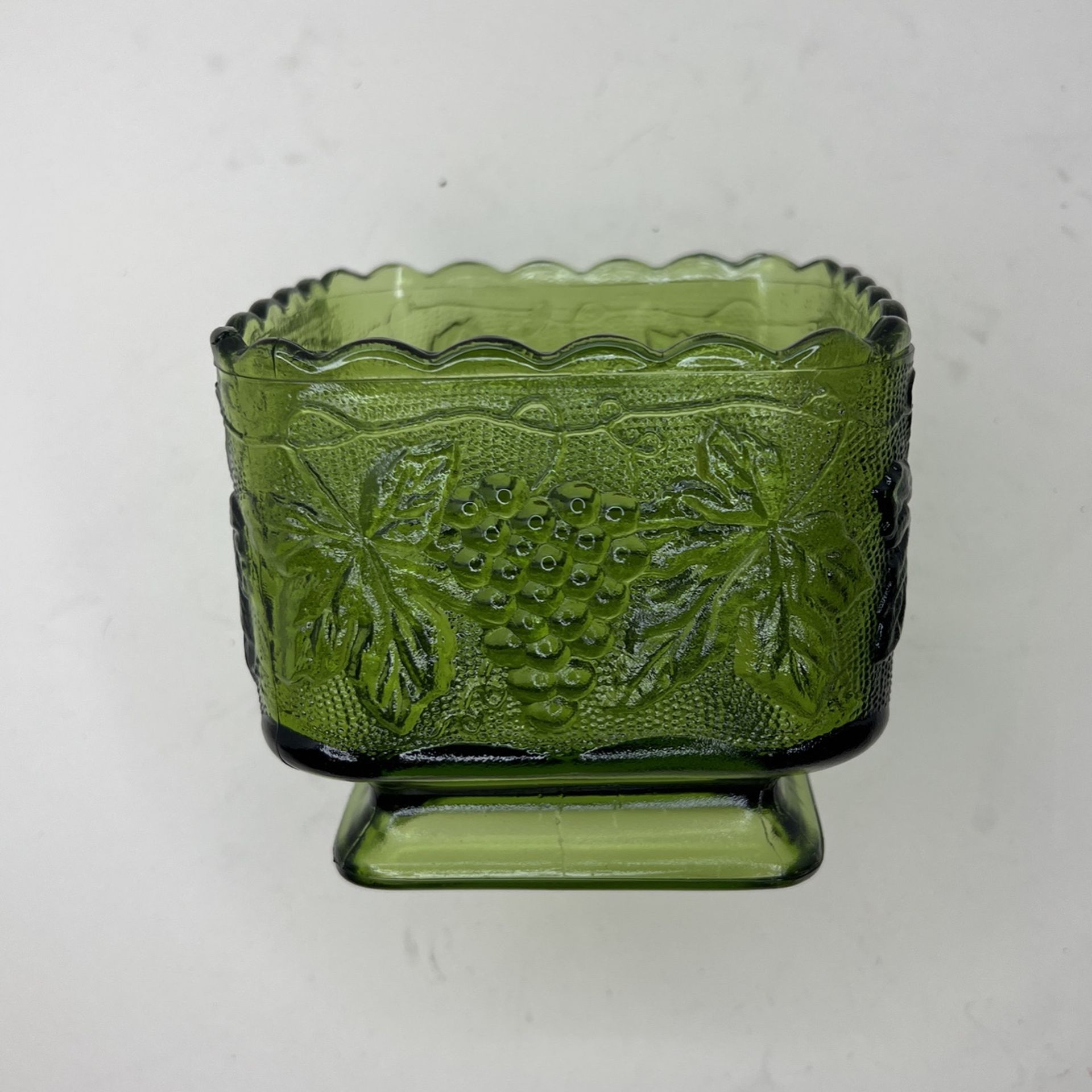 Indiana glass Harvest Grape Candy Dish