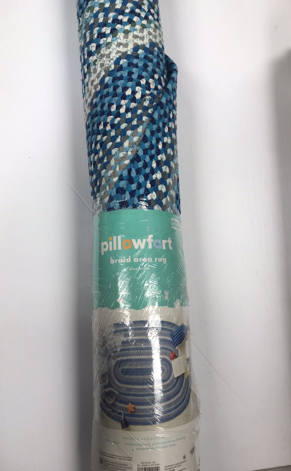 50017 Pillowfort TARGET Braid area Rug 4 X 5’6”