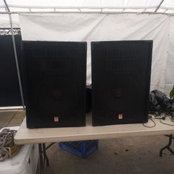 Rockville Speakers Like New.