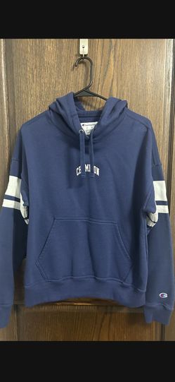 Women’s Champion Navy Blue Hoodie/ Sweater ( Size S)