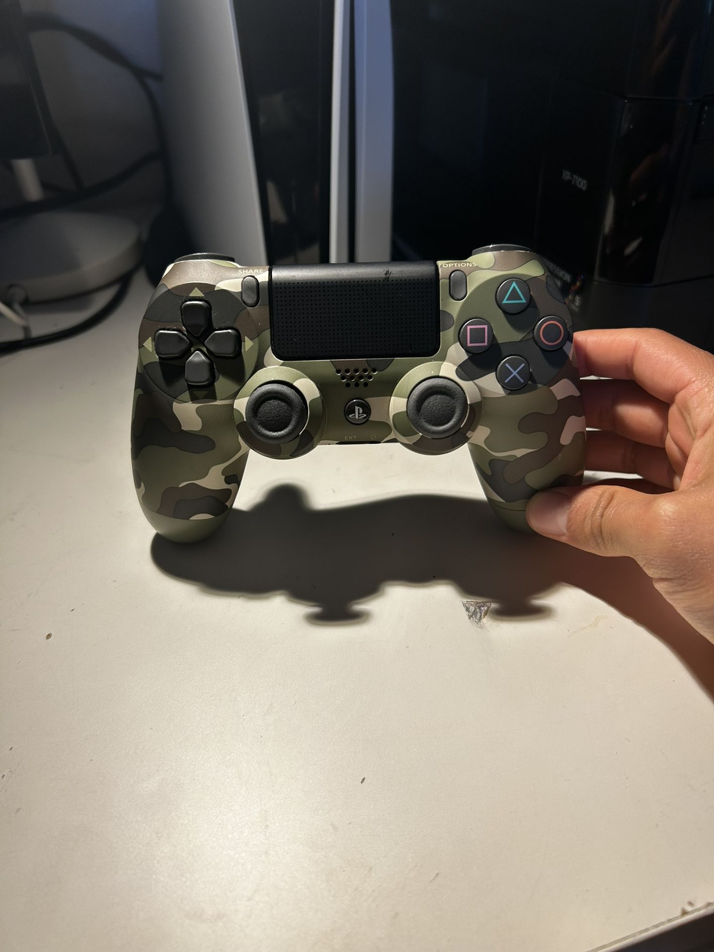 DualShock 4 Wireless Controller PlayStation 4 Camo Skin