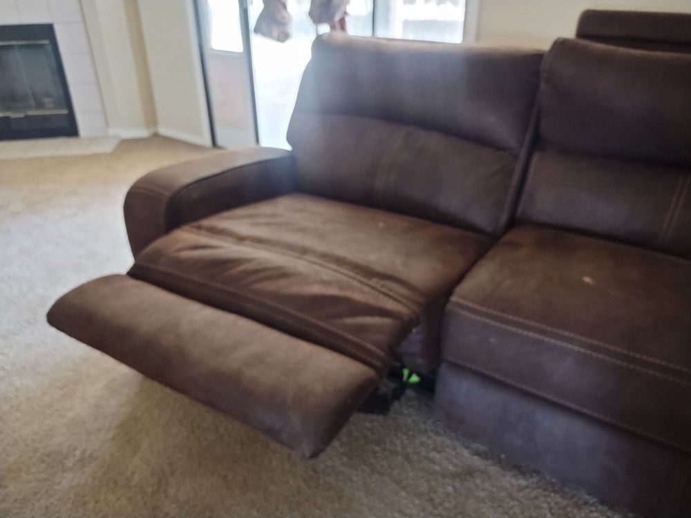 Ashley Sectional Sofa (DELIVERY AVAILABLE)