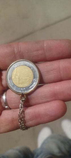 "Republica Italiana 500" Coin Necklace W/ chain for Necklace.