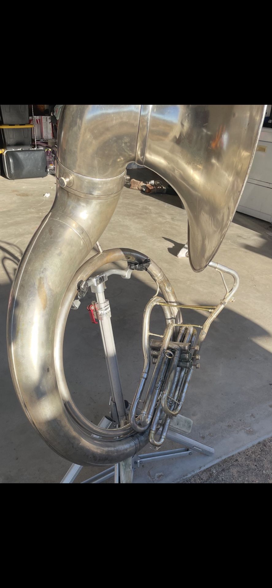 Tuba Holton