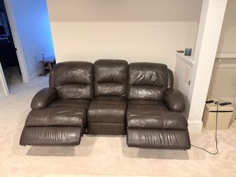 Electric Leather Reclining Loveseat – Dark Brown– Good Condition