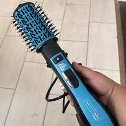 Infiniti Pro By Conair Dryer Brush